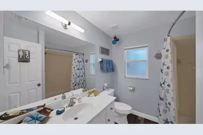 5219 Inverness Drive, Sarasota, FL 34243 - Photo 17