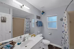 5219 Inverness Dr, Sarasota, FL 34243 - Photo 17