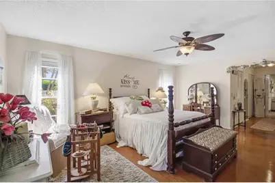 3951 Country View Drive, Sarasota, FL 34233 - Photo 9