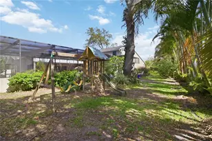 3951 Country View Dr, Sarasota, FL 34233 - Photo 25