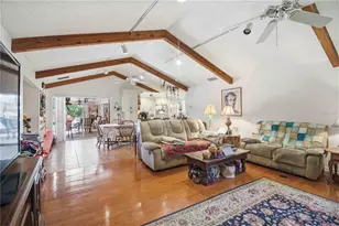 3951 Country View Dr, Sarasota, FL 34233 - Photo 13