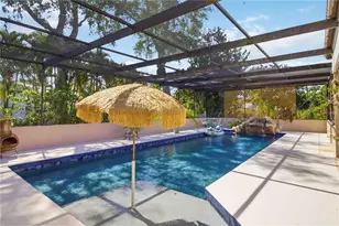 3951 Country View Dr, Sarasota, FL 34233 - Photo 21