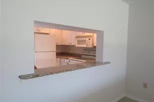 3010 Ringwood Meadow, Sarasota, FL 34235 - Photo 5