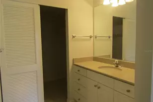 3010 Ringwood Meadow, Sarasota, FL 34235 - Photo 11