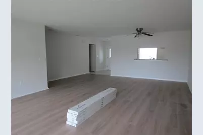 3010 Ringwood Meadow #6, Sarasota, FL 34235 - Photo 11