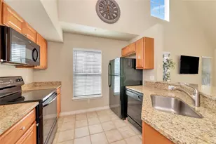 5560 Rosehill Rd, Sarasota, FL 34233 - Photo 9