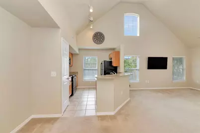 5560 Rosehill Road #201, Sarasota, FL 34233 - Photo 5