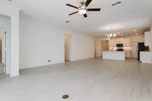 1250 Spinnaker Dr, Lakeland, FL 33805 - Photo 3