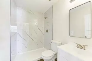 3012 Clay Cir, Sarasota, FL 34234 - Photo 9
