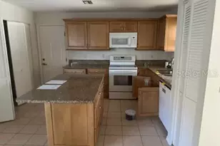 2416 Waterford Ct, Palmetto, FL 34221 - Photo 7