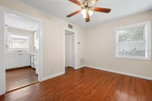 321 Ohio Pl, Sarasota, FL 34236 - Photo 7