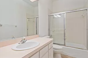 4320 Marcott Cir, Sarasota, FL 34233 - Photo 13