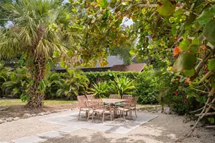 1133 Montezuma Dr, Bradenton, FL 34209 - Photo 33