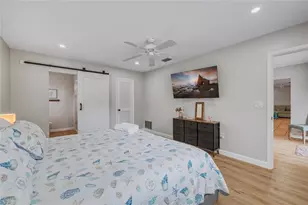 1133 Montezuma Dr, Bradenton, FL 34209 - Photo 17