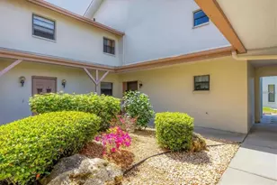 1759 Lake Pl, Venice, FL 34293 - Photo 3