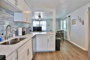 3113 McIntosh Rd, Sarasota, FL 34232 - Photo 9