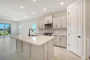 17682 Sylvester Dr, Venice, FL 34293 - Photo 9