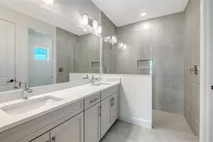 17682 Sylvester Dr, Venice, FL 34293 - Photo 19