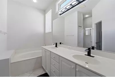 132 Tall Trees Court, Sarasota, FL 34232 - Photo 21