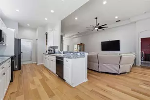 132 Tall Trees Ct, Sarasota, FL 34232 - Photo 11