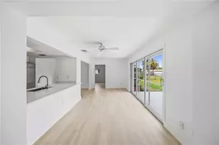 2501 Cass St, Sarasota, FL 34231 - Photo 17