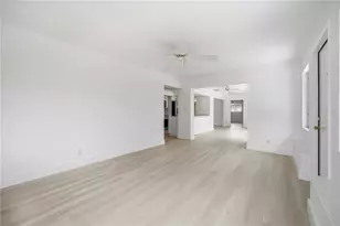 2501 Cass St, Sarasota, FL 34231 - Photo 29