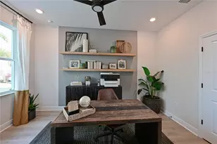 2451 Mangum Ct, Sarasota, FL 34237 - Photo 7