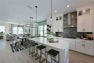 2451 Mangum Ct, Sarasota, FL 34237 - Photo 19