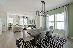 2451 Mangum Ct, Sarasota, FL 34237 - Photo 17