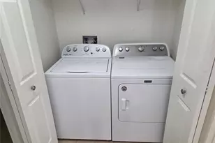 8905 Manor Loop, Lakewood Ranch, FL 34202 - Photo 15