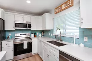 3049 Wood St, Sarasota, FL 34237 - Photo 7