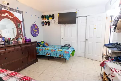 1006 12th Avenue W, Bradenton, FL 34205 - Photo 13