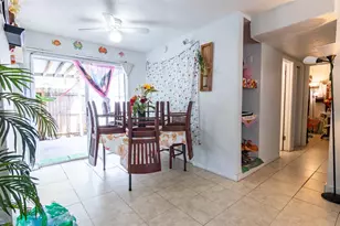 1006 12th Ave W, Bradenton, FL 34205 - Photo 5