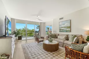 1800 Benjamin Franklin Dr, Sarasota, FL 34236 - Photo 5