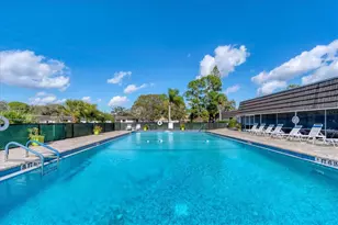 1333 Glen Oaks Dr E, Sarasota, FL 34232 - Photo 35