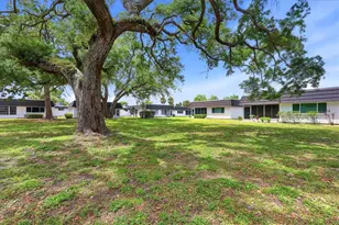 1333 Glen Oaks Dr E, Sarasota, FL 34232 - Photo 27