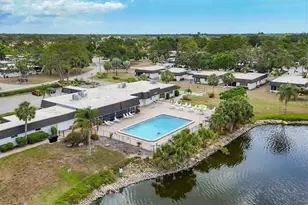 1333 Glen Oaks Dr E, Sarasota, FL 34232 - Photo 39