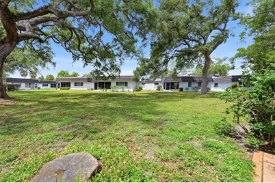 1333 Glen Oaks Drive E #135, Sarasota, FL 34232 - Photo 29