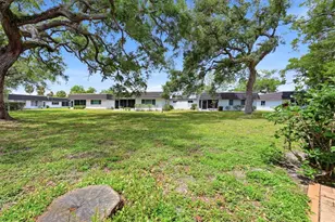1333 Glen Oaks Dr E, Sarasota, FL 34232 - Photo 29