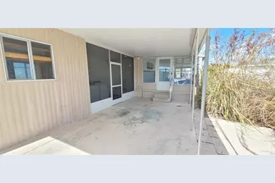 321 4th Street W, Palmetto, FL 34221 - Photo 13