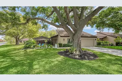 3842 Glen Oaks Manor Drive, Sarasota, FL 34232 - Photo 3