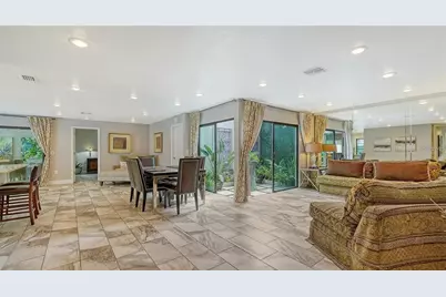 3842 Glen Oaks Manor Drive, Sarasota, FL 34232 - Photo 7