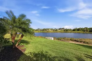 11929 Tapestry Ln, Venice, FL 34293 - Photo 7