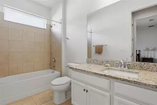 11929 Tapestry Ln, Venice, FL 34293 - Photo 15