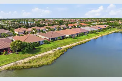 11929 Tapestry Ln, Venice, FL 34293 - Photo 27