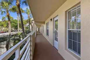 823 Wexford Blvd, Venice, FL 34293 - Photo 5