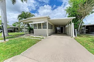 709 50th Ave Terrace W, Bradenton, FL 34207 - Photo 3