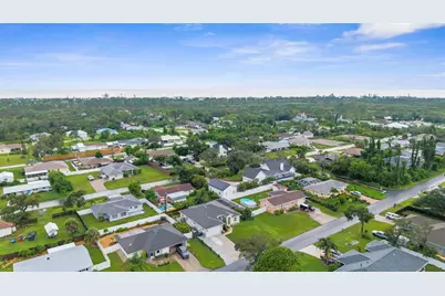 947 Seneca Road, Venice, FL 34293 - Photo 39