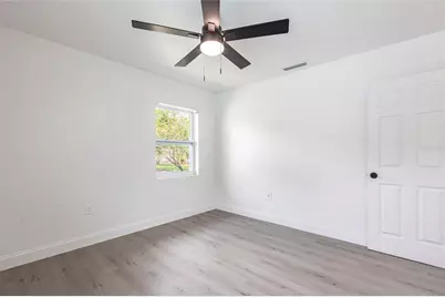 6119 19th Avenue N, Saint Petersburg, FL 33710 - Photo 23