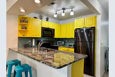 3031 Quail Hollow #16, Sarasota, FL 34235 - Photo 9